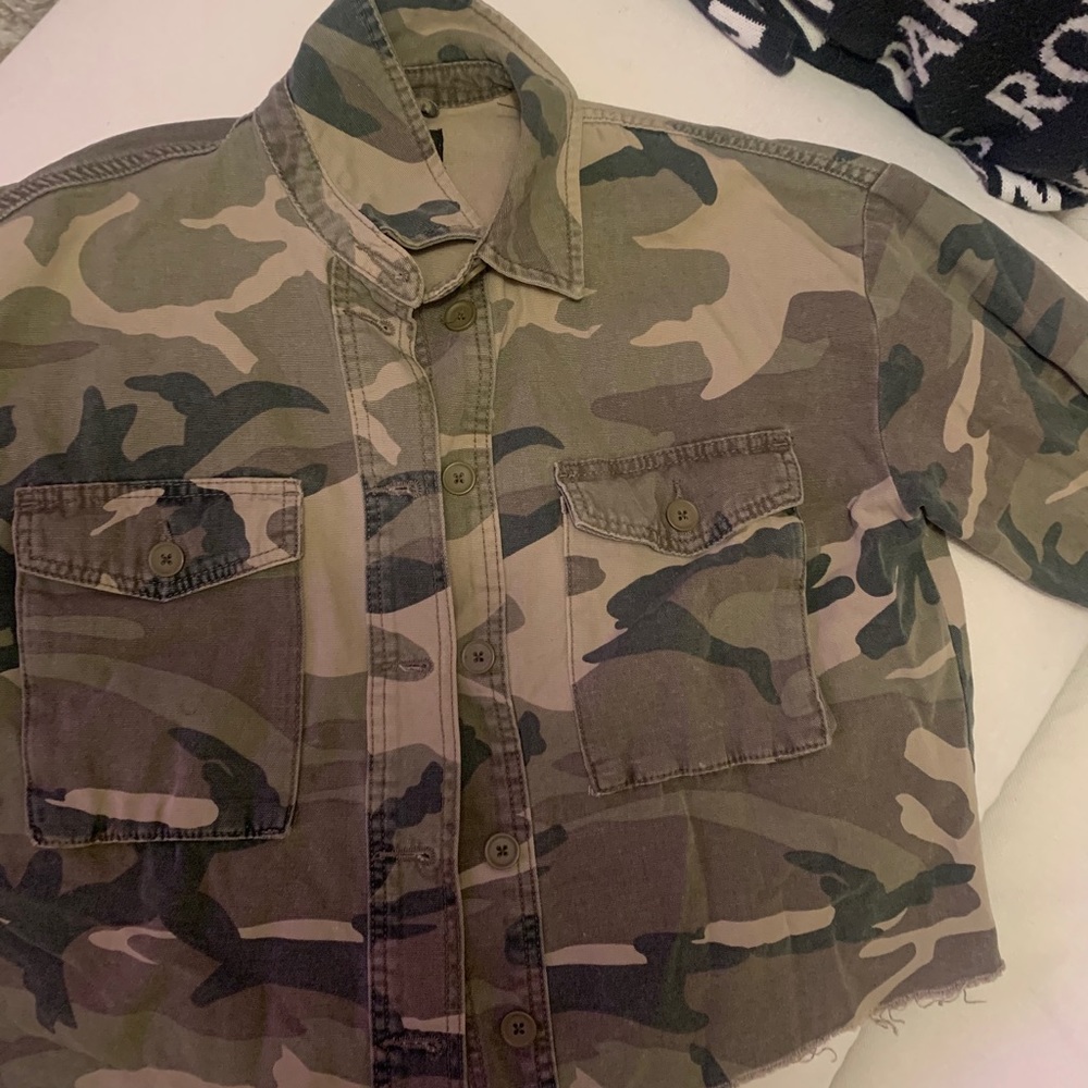 Topshop Camo cropped Shacket